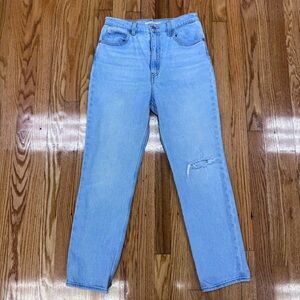 Levi’s Premium 70’s High Slim Straight Light Blue Distressed Jeans Women’s 29x29